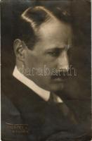 1918 Károlyi Mihály (1875-1955) magyar miniszterelnök / Hungarian prime minister. Veres photo (gyűrődések / creases)