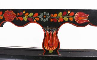 Tányértartó polc. Harta, 20. sz. első harmada, javított, 90x27 cm /// KIZÁRÓLAG SZEMÉLYES ÁTVÉTEL, N...