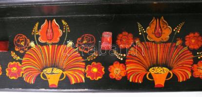 Tányértartó polc. Harta, 20. sz. első harmada, javított, 90x27 cm /// KIZÁRÓLAG SZEMÉLYES ÁTVÉTEL, N...