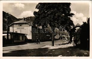 1938 Jesenice, Aßling; Trg Kralja Aleksandra I. / street view, railway station, man with bicycle (EK)