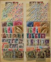 Magyar tétel a Krajcárosoktól 1959-ig, benne sok teljes sor több példányban is főleg a 30-as 50-es é...