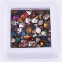 Kis doboznyi strassz, cca 500 darab