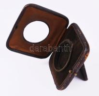 Antik támasztható zsebóra tok, kopással, 7x8 cm