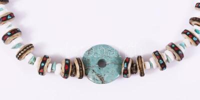 Nyaklánc türkiz, korall, kagyló szemekből, 43cm