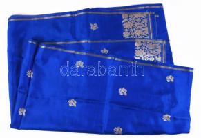 Régi kék alapon hímzéses sál