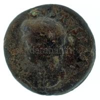 Római Birodalom 069-81 / Augustus (posztumusz, Titus alatt) / Róma / AE25 bronz (8,73g) T:VF,F / Roman Empire 69-81 / Augustus (posthumus, under Titus) / Rome / AE25 bronze "[DIVI AVG]VSTVS PATER / [IMP T CAES AVG RESTITVIT] - S-C" eagle standing facing on globe, wings spread, head right (8,73g) C:VF,F RIC 462