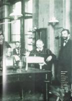 Uwe Zündorf: 100 Years Aspirin. Ford.: Láng Ildikó. A fordító, Dr. Láng Ildikó által dedikált példán...