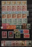 Magyar bélyegek a II. infláció időszakától kb. az 1960-as évek végéig, köztük sorok is, 16 lapos, sé...