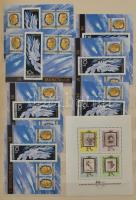 Blokkok, kisívek és összefüggések, sok négyestömbbel, többletpéldányokkal, 2 db A/4-es berakóban