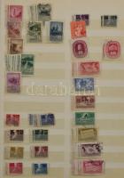 Magyar tétel / többpéldányos készlet sok régi kiadással, 8 lapos, gyenge minőségű rendező berakóban