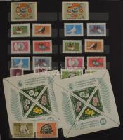 1955-1959 Gyűjtemény többnyire 2 példányban blokkokkal, kisívekkel, néhány sor bélyegzett