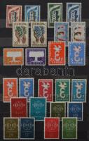 Vegyes európai, tengerentúl bélyegek sok sorral, postatisztákkal nagyrészt A/4 berakókban + 1 db üres A/4 berakó. Tartalmas, változatos anyag, érdemes megnézni!!