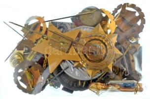 Kb. 40db-os vegyes magyar és külföldi, főleg jelvényből álló tétel T:vegyes
Cca. 40pcs mixed Hungar...