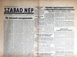 [Folyóirat, 1956.] Szabad Nép. A Magyar Dolgozók Pártjának központi lapja. XIV. évfolyam, 295. szám. (1956. október 23.) [A lengyelországi változásokhoz: szembenézés a múlt hibáival. Megalakult a Petőfi Kör a budapesti egyetem bölcsészeti karán. A Petőfi Kör vezetősége Nagy Imre kormánytagságát, Rákosi Mátyás kizárását és Farkas Mihály felelősségre vonását sürgeti. A Műszaki Egyetem ifjúsága 15 pontos követelést fogalmazott meg.] Budapest, 1956. Szabadság Lapkiadó Vállalat - Szikra Lapnyomda. 4 p. Folio. Az 1956-os forradalom kitörésének napján megjelent központi pártlap emlékezetes politikai pillanatképet rögzít. A Szabad Nép újságírói természetesen nem értesülhettek a nap későbbi eseményeiről, ám a forradalom kirobbanásához vezető út bizonyos tényezőit lapszámunk ismerteti. Ezek elsője a lengyelországi helyzet. A sztálini módszereket elítélő hruscsovi beszéd híre, valamint a lengyelországi iparosítás nyomorító terhe 1956 nyarán a poznani munkásfelkeléshez vezetett. Bár a mozgalmat kíméletlenül leverték, a korábban bebörtönzött lengyel kommunista vezető, Gomulka az ősz folyamán előreléphetett, és meghirdethetett egyfajta demokratizálódást, egyben kritizálta a lengyel iparosítás erőltetését. A hibákkal való szembenézés programja a hazai diákság körében reményeket, a lengyel felkelés eltiprása indulatokat kavart, ennek nyomán pedig a Szegedi Egyetem, a Műegyetem és az ELTE diákjai követeléseket megfogalmazó szervezeteket alakítottak. Lapunk közzéteszi az ELTE bölcsészeti karán alakult Petőfi Kör nyílt levelét, amely Rákosi Mátyás és Farkas Mihály felelősségre vonását, és az 1955-ben leváltott Nagy Imre kormányzati szerepbe emelését követeli. A változatlanul Gerő Ernő által uralt párt lapja természetesen elhallgatja a lengyelországi és hazai események valódi természetét: Lengyelországban a beköszöntött társadalmi béke képét közvetíti, a hazai egyetemi diákság híreit pedig békülékeny diákhírekkel elegyíti. Lapszámunk hajtásai mentén kisebb szakadásnyomok. Jó állapotú lap, hajtogatva.