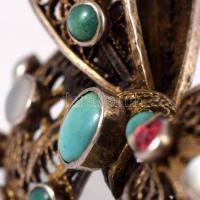 Antik aranyozott ezüst (Ag) lepke alakú bross, türkiz, gránát és gyöngyház berakásokkal. Jelzett, 4x...