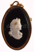 Antik kámea bross, cca 10k finomságú arany (Au) foglalattal, jelzés nélkül, bruttó 3,7g