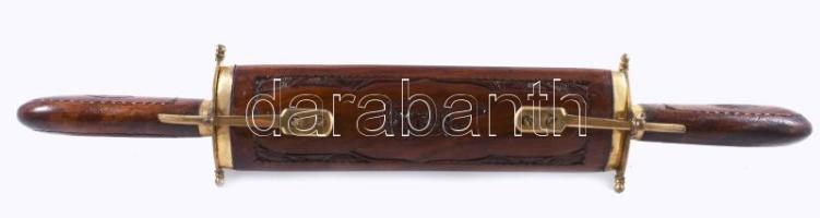 Indiai kétrészes dísztőr, fa tartóban, h: 45 cm