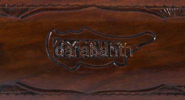 Indiai kétrészes dísztőr, fa tartóban, h: 45 cm