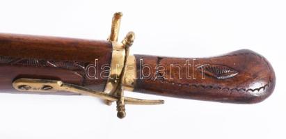 Indiai kétrészes dísztőr, fa tartóban, h: 45 cm