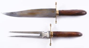 Indiai kétrészes dísztőr, fa tartóban, h: 45 cm