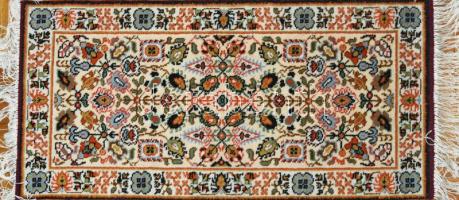 Békésszentandrási szőnyeg, jó állapotban, 118x56 cm