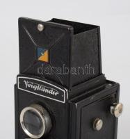 cca 1932 Voigtländer Brillant 6x6-os TLR fényképezőgép f: 4,5, f: 7,5 objektívvel, , kissé kopottas