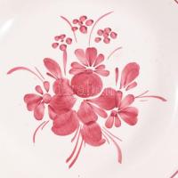 cca 20. sz. eleje, francia kézzel festett dísztál, jelzett, kis ütődéssel, d: 23,5 cm