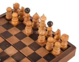 Hiányos sakk készlet, 20x20 cm