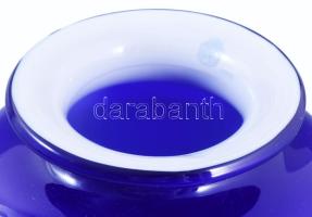 Kétrétegű hutaüveg váza, jelzés nélkül, hibátlan, m: 12,5 cm