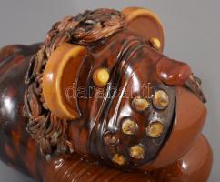 Kovács Gyula (1945-2004): Oroszlán. Jelzés nélkül, lábánál lepattanással, 21x15 cm