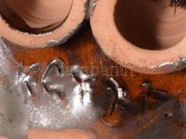 Kovács Gyula (1945-2004): Oroszlán. Jelzés nélkül, lábánál lepattanással, 21x15 cm