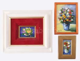 Sziklay Juhos Sándor (?-2024): 3 db miniatűr virágcsendélet. Olaj, farost, jelzett. Keretben. 7×4 és 15x10 cm közti méretekben.