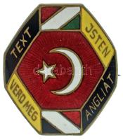 1915 k. Osztrák-Magyar Monarchia "Isten - verd meg - Angliát - text" zománcozott fém propaganda jelvény (28x24mm) T:XF Austro-Hungarian Monarchy ~1915. "May God - Strike Down - England - Text" enamelled metal propaganda badge (28x24mm) C:XF