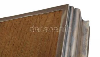 Ezüst (Ag) doboz, fa betéttel, jelzett, 11x9 cm, bruttó 227g