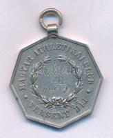 1887. "Magyar Athletikai Club - Verseny díj I. Müller Dav. 1887. máj. 19. / Ép ész csak edzett ...
