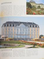 1000 kastély, vár és palota (Képes utazás 5 földrész legszebb építményeihez). Pécs,. 2006. Alexandra...