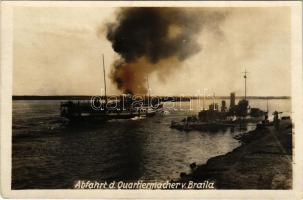 Abfahrt d. Quartiermacher v. Braila / WWI K.u.K. Kriegsmarine, S.M. I. Ferencz József accomodiation ship (sidewheeler passenger steamship) steams into the Danube from Braila, Romania. Bodrog-class river guard monitor is moored offshore. photo (vágott / cut)