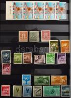 Thaiföld kis gyűjtemény szép motívumokkal, benne 38 db bélyegfüzet, 7 db 2 oldalas A/4 berakó lapon ...
