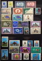 Thaiföld kis gyűjtemény szép motívumokkal, benne 38 db bélyegfüzet, 7 db 2 oldalas A/4 berakó lapon ...