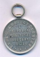 1910 k. "Épség Erő Egyetértés - A Szegedi Torna Egylet Verseny Díja" peremén jelzett Ag díjérem (9,91g/0.750/27mm) T:XF kis patina
