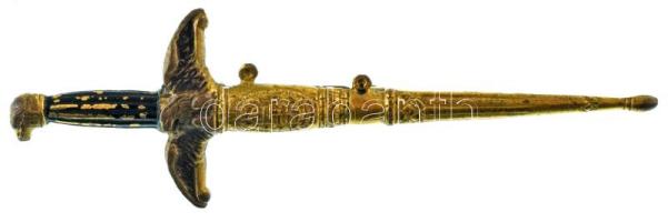 1922-1945. "Repülőtiszti tőrt formázó jelvény" aranyozott Cu feketére festett, kopott markolattal, hátán függőleges állású tű (71x22,8mm) T:XF 1922-1945. "Badge in the form of the Royal Hungarian Air Force's officer's dagger" gilt Cu with black painted worn grip and vertical pin (71x22,8mm) C:XF Sallay 185