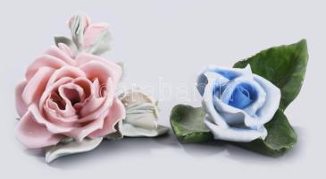 Herendi és Capodimonte rózsák, jelzett, sérüléssel.