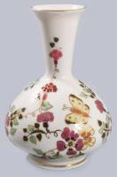 Zsolnay pillangó mintás váza. Jelzett, hibátlan, m: 15 cm