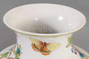Herendi Viktória mintás váza. Talpánál lepattanással, jelzett, m: 23 cm