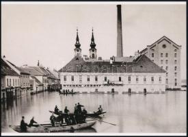 1876 Árvíz Budán, 1 db modern nagyítás, jelzés nélkül, 15x21 cm