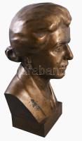 Vastagh László (1902-1972): Édesanyám. Bronz, 1935, patinával, jelzett, m: 34,5 cm /// László Vastag...