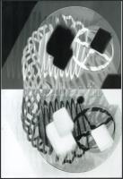 cca 1929 Moholy-Nagy László (1895-1946) magyar - amerikai fotográfus fotogramjai (negatív-pozitív papírkép), 2 db modern nagyítás, jelzés nélkül, 21x15 cm