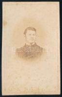 cca 1865 Férfiportré, keményhátú fotó Tiefbrunner Sándor soproni műterméből, 10,5×6,5 cm