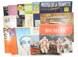 17 darab bakelit lemez, közte jó darabokkal, több francia kiadással.