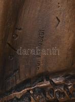Józsa Lajos (1944-): Gróf Széchenyi István. Bronz, márvány talapzaton, jelzett hátul, m: 52 cm /// L...